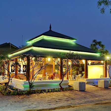 Zfreeti Hotel Nyaung-U Bagian luar foto