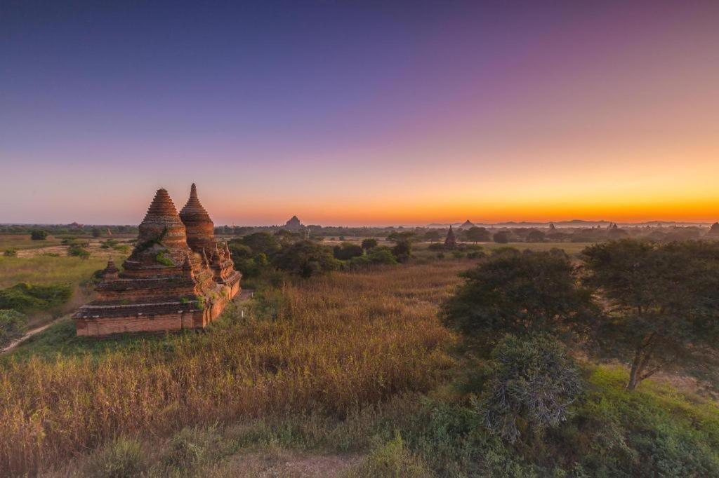 Zfreeti Hotel Nyaung-U Bagian luar foto