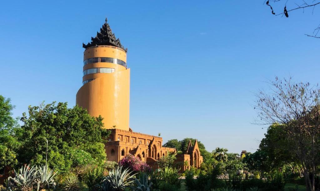Zfreeti Hotel Nyaung-U Bagian luar foto