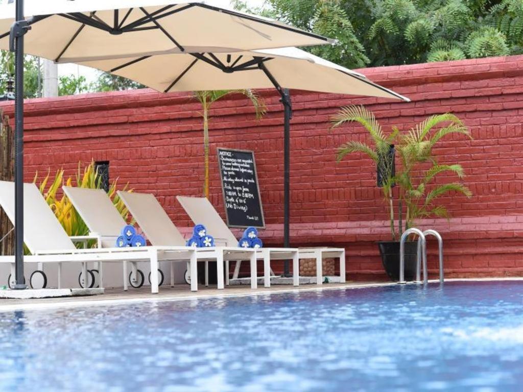Zfreeti Hotel Nyaung-U Bagian luar foto